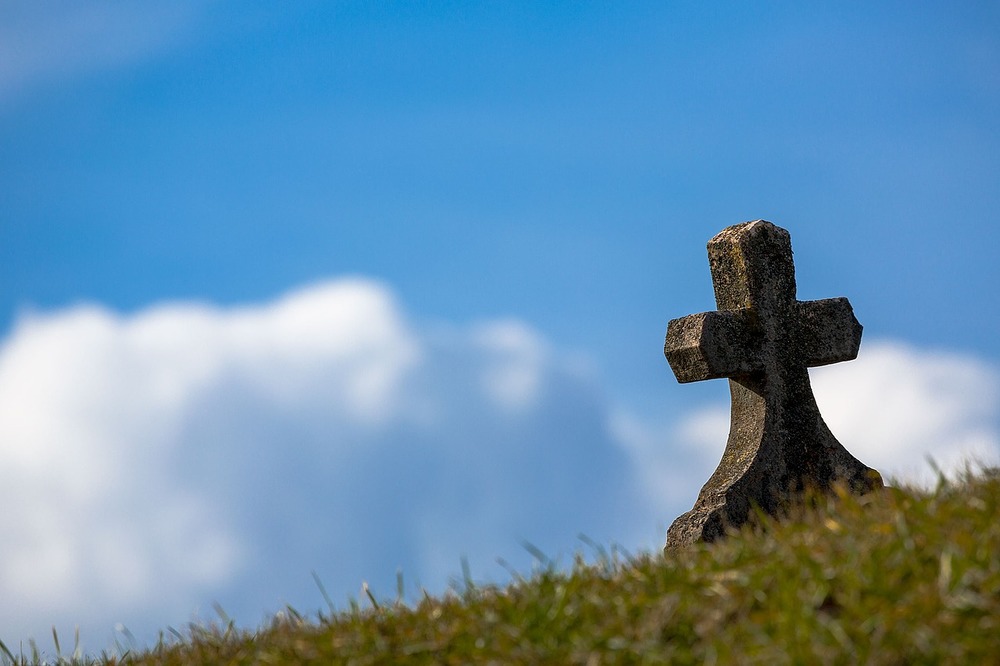 'Hinabgestiegen in das Reich des Todes'