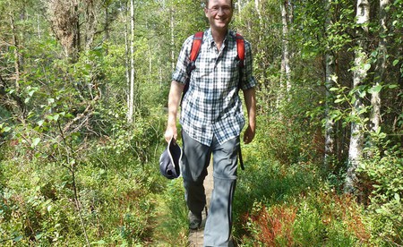 Weihbischof Turnovszky auf Wanderung